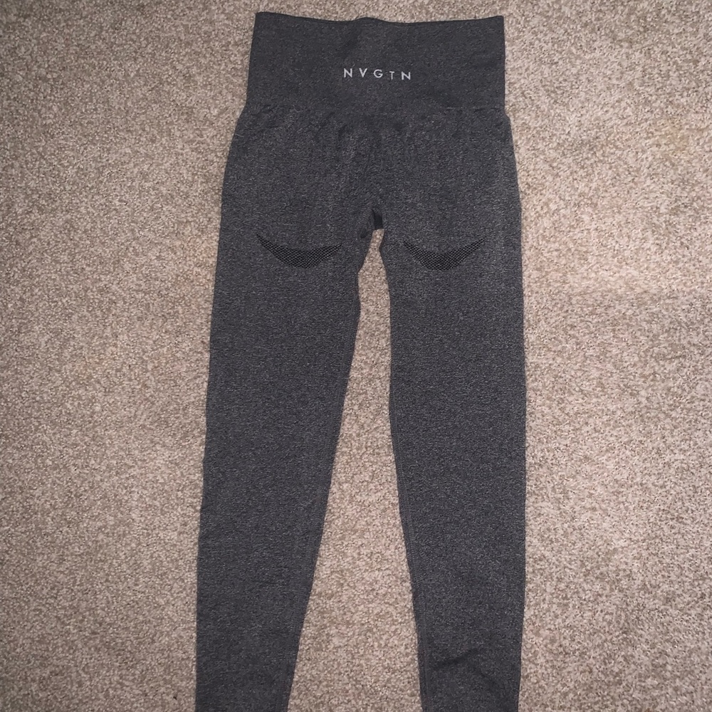BLACK NVGTN SEAMLESS CONTOUR LEGGINGS